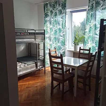 Hostel Home