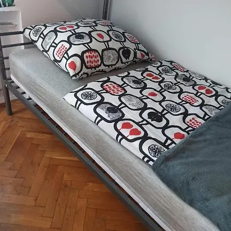 Hostel Home